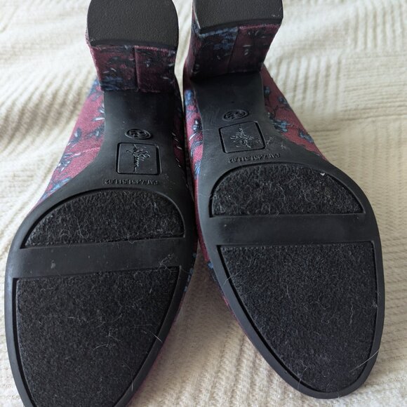 Libby Edelman Sean Floral Velveteen Pumps  Size 6.5 - Picture 4 of 4